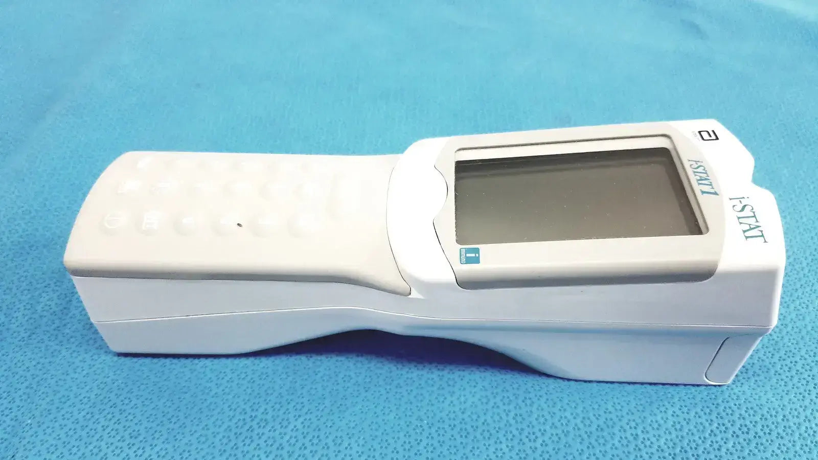 Abbott i-STAT 1 300-G Handheld Blood Analyzer (Need Battery)