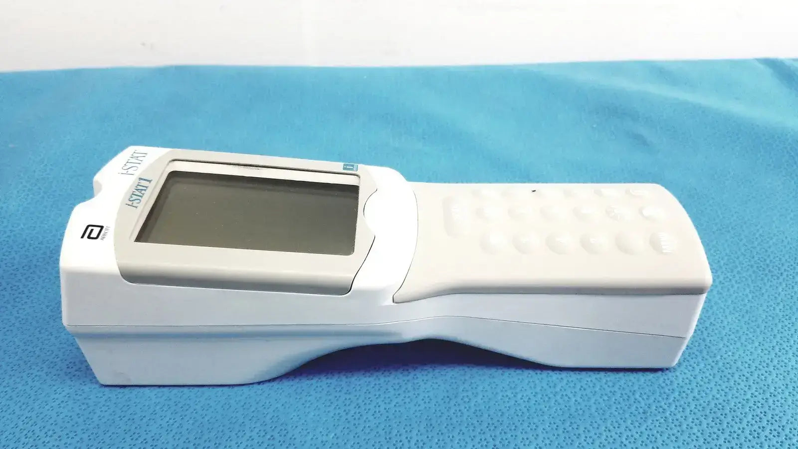 Abbott i-STAT 1 300-G Handheld Blood Analyzer (Need Battery)