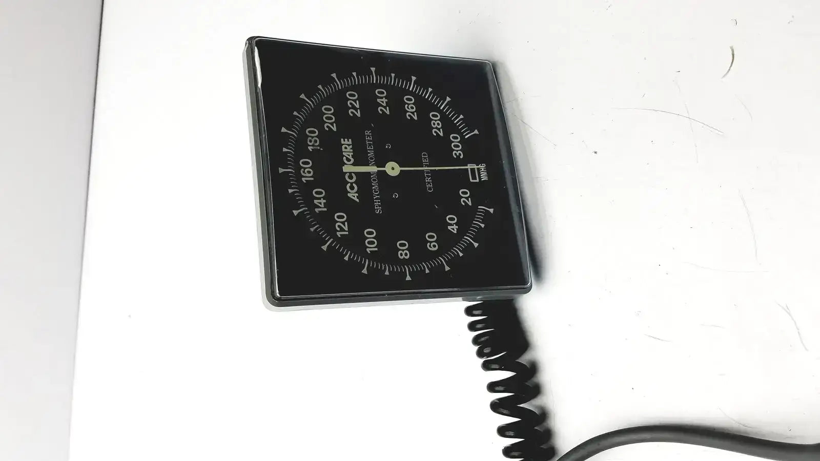 Accucare Sphygmomanometer Blood Pressure Monitor and Adult Cuff
