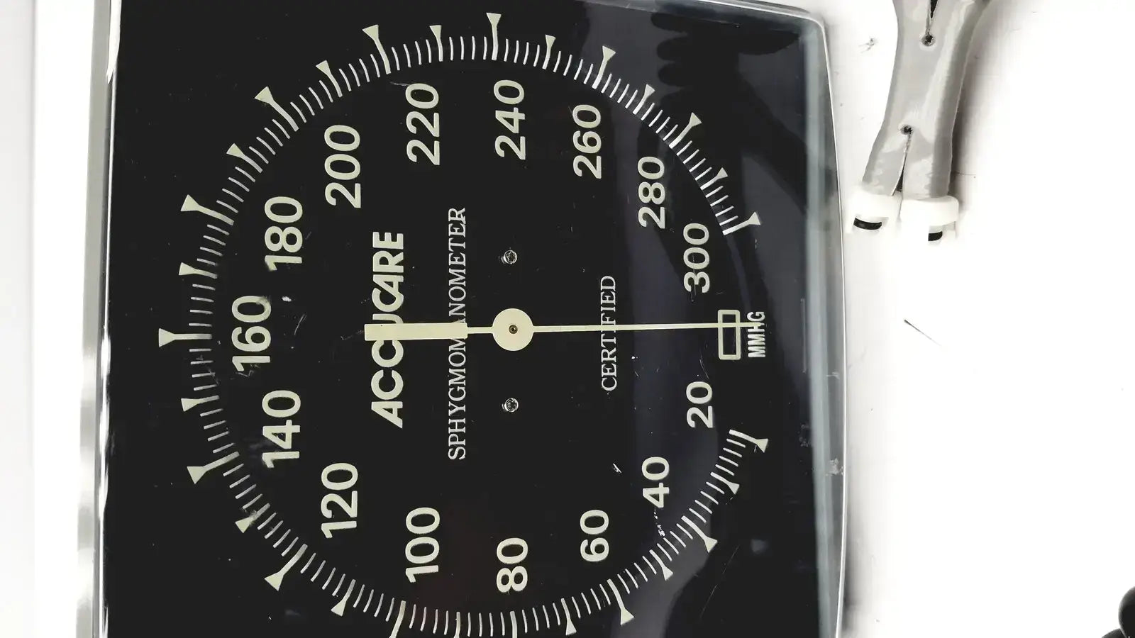 Accucare Sphygmomanometer Blood Pressure Monitor and Adult Cuff