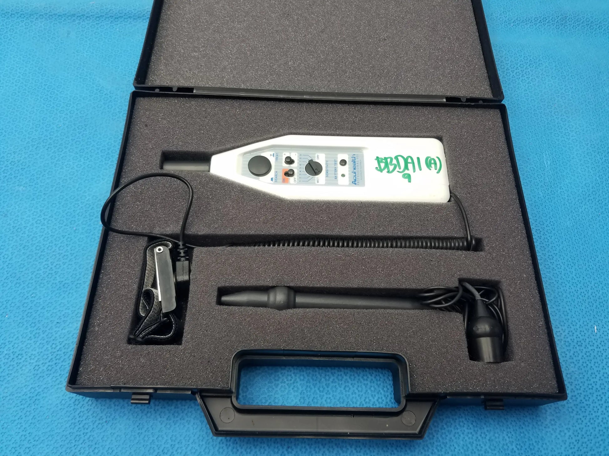 Acuhealth Pro 900 Nerve Stimulator Acupuncture Kit With Case