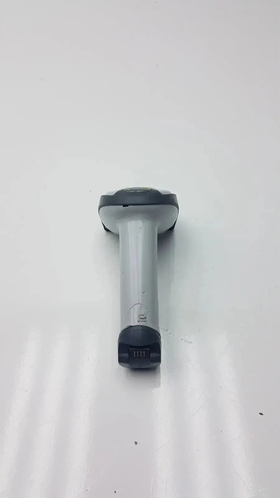 Gray and black adaptis handheld hd5mx2702 bluetooth bar code scanner with sleek ergonomic design for efficient scanning