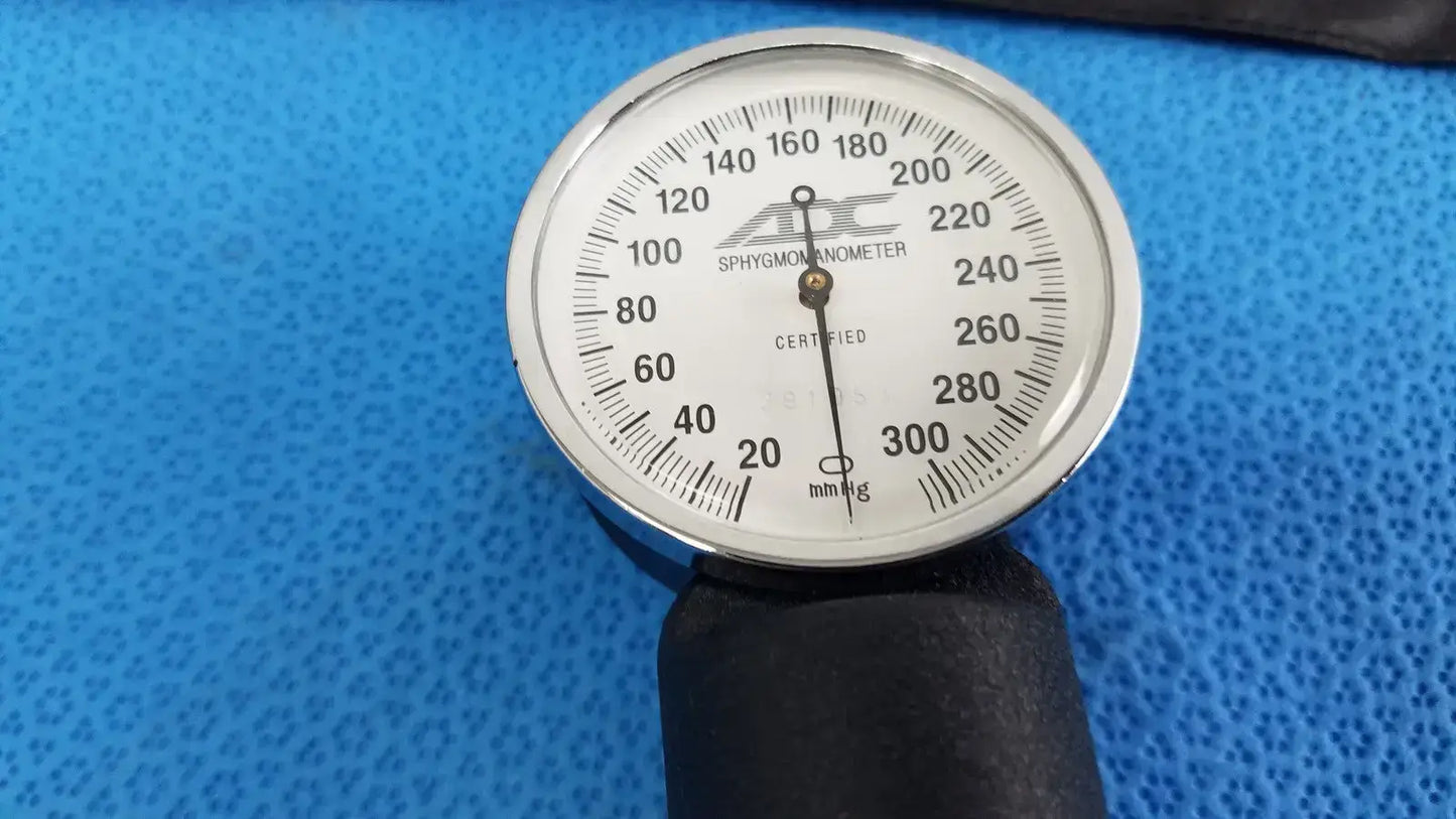 ADC Adcuff Sphygmomanometer Thigh Cuff Aneroid Blood Pressure Monitor 40.6-66cm