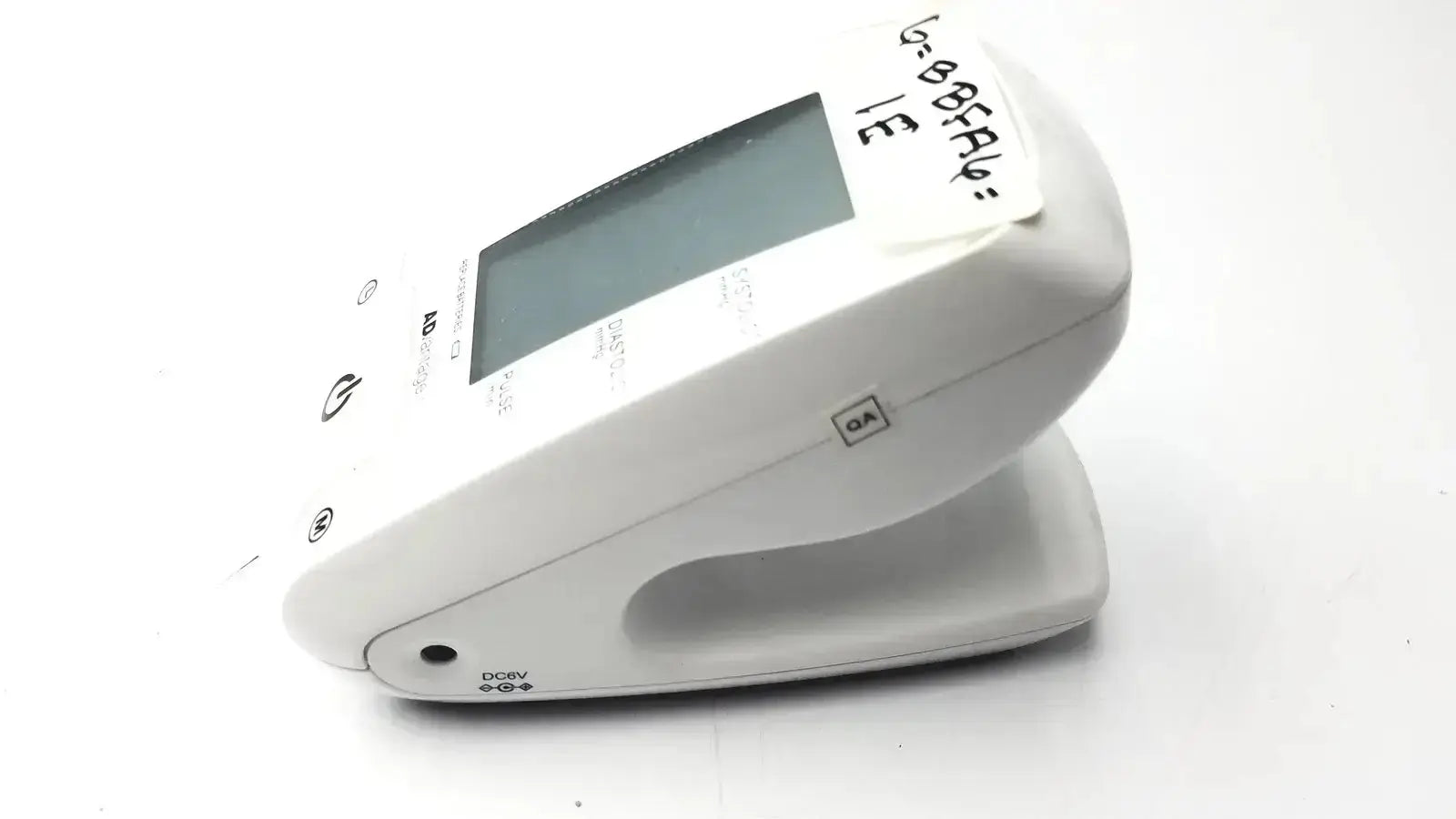 White plastic digital bp monitor advantage digital 6021 with digital display and measurement buttons by adc advantage