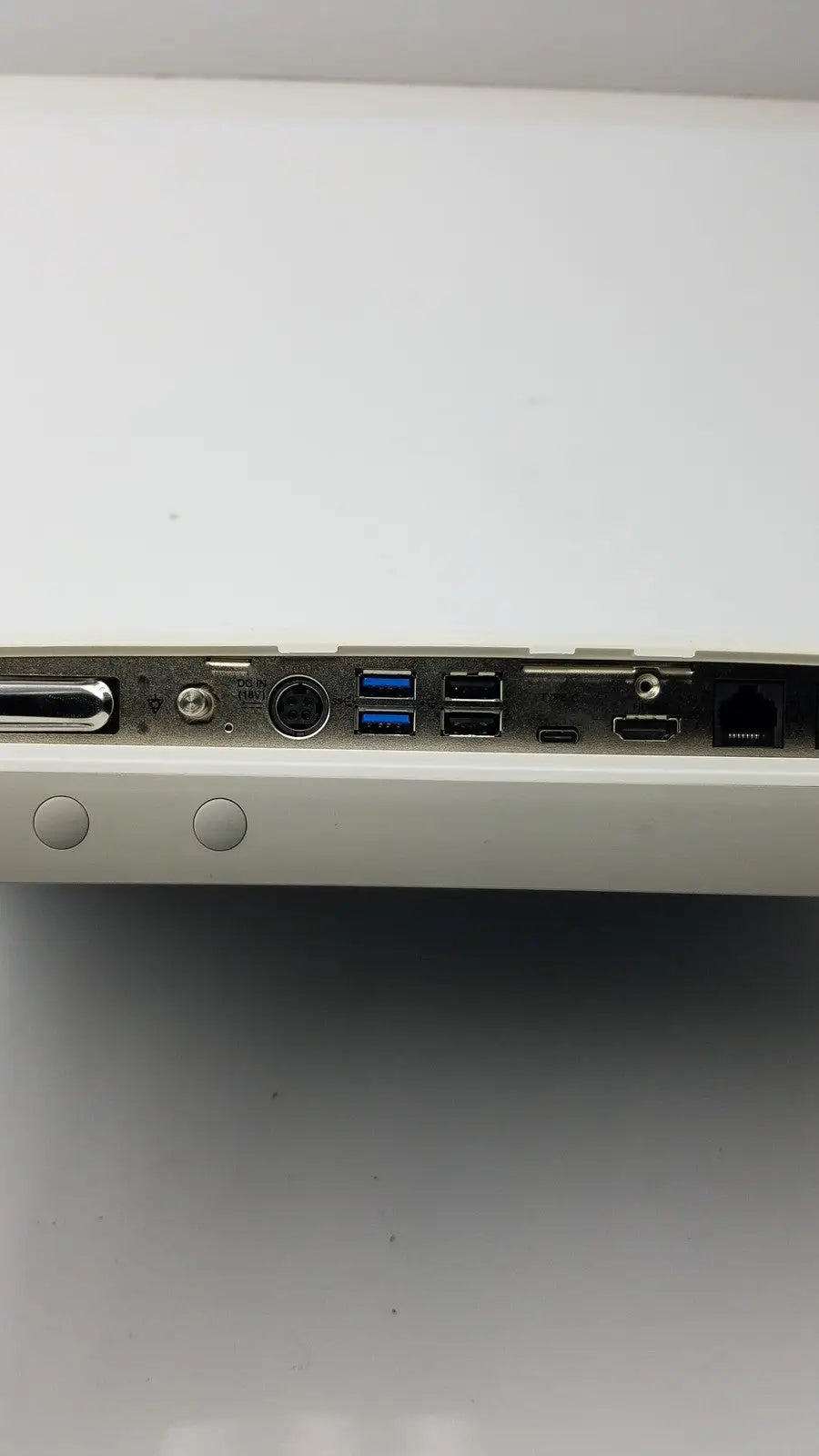 Advantech POC-615-11 LCD Display Computer - Medical Panel PC
