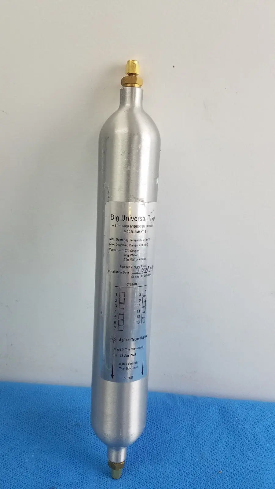 Agilent RMSHY-2 Big Universal Trap Gas Purifier 300 PSI Max Pressure