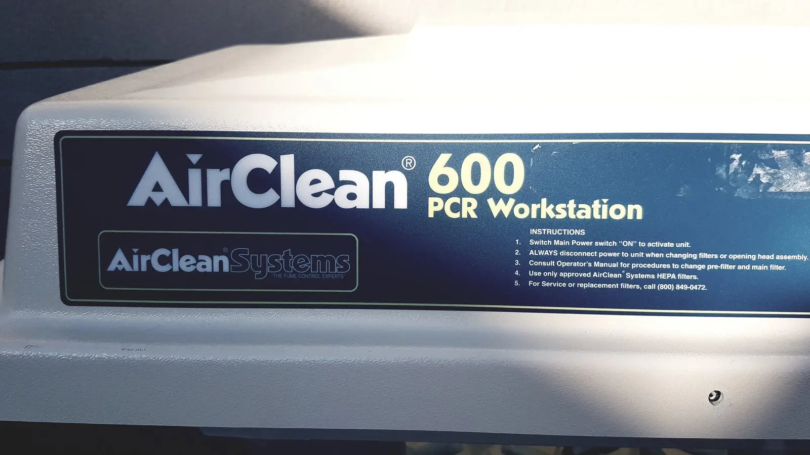 AirClean System 600 PCR Workstation