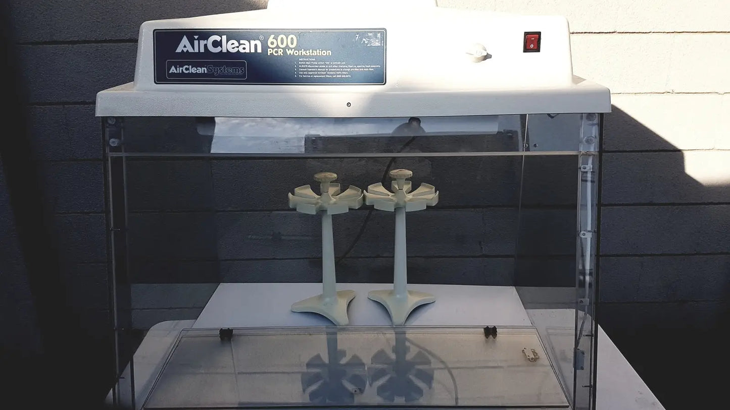 AirClean System 600 PCR Workstation