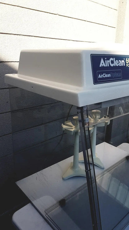 AirClean System 600 PCR Workstation
