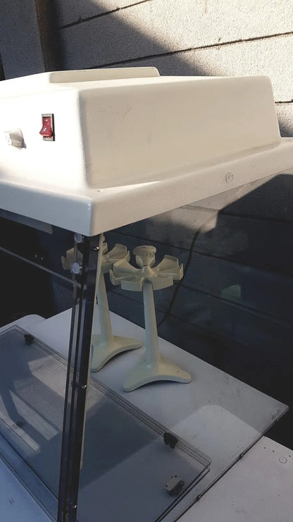 AirClean System 600 PCR Workstation