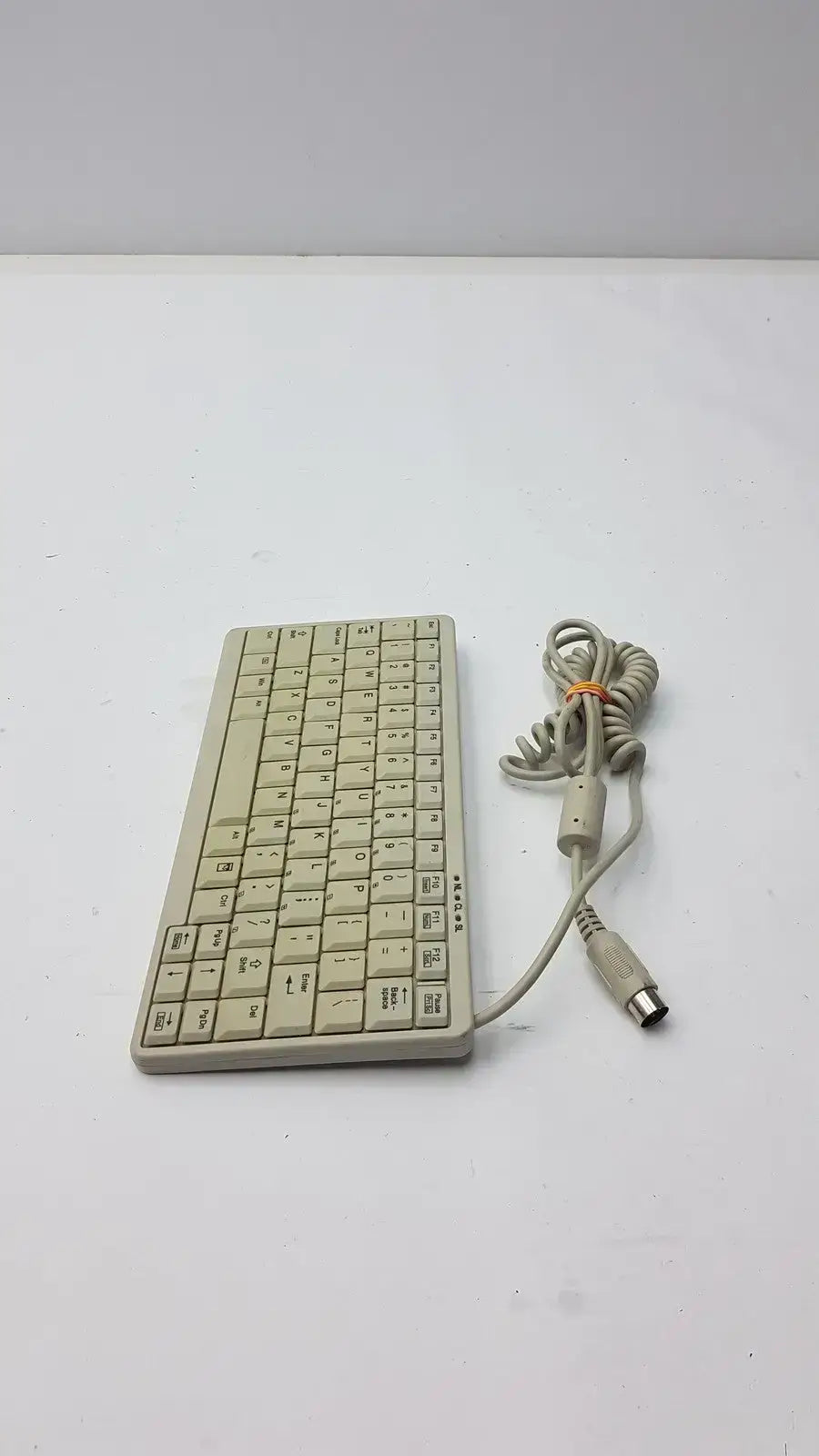 AK Active Key AK-4100-P-W/US Keyboard Model K82A Medical Unit