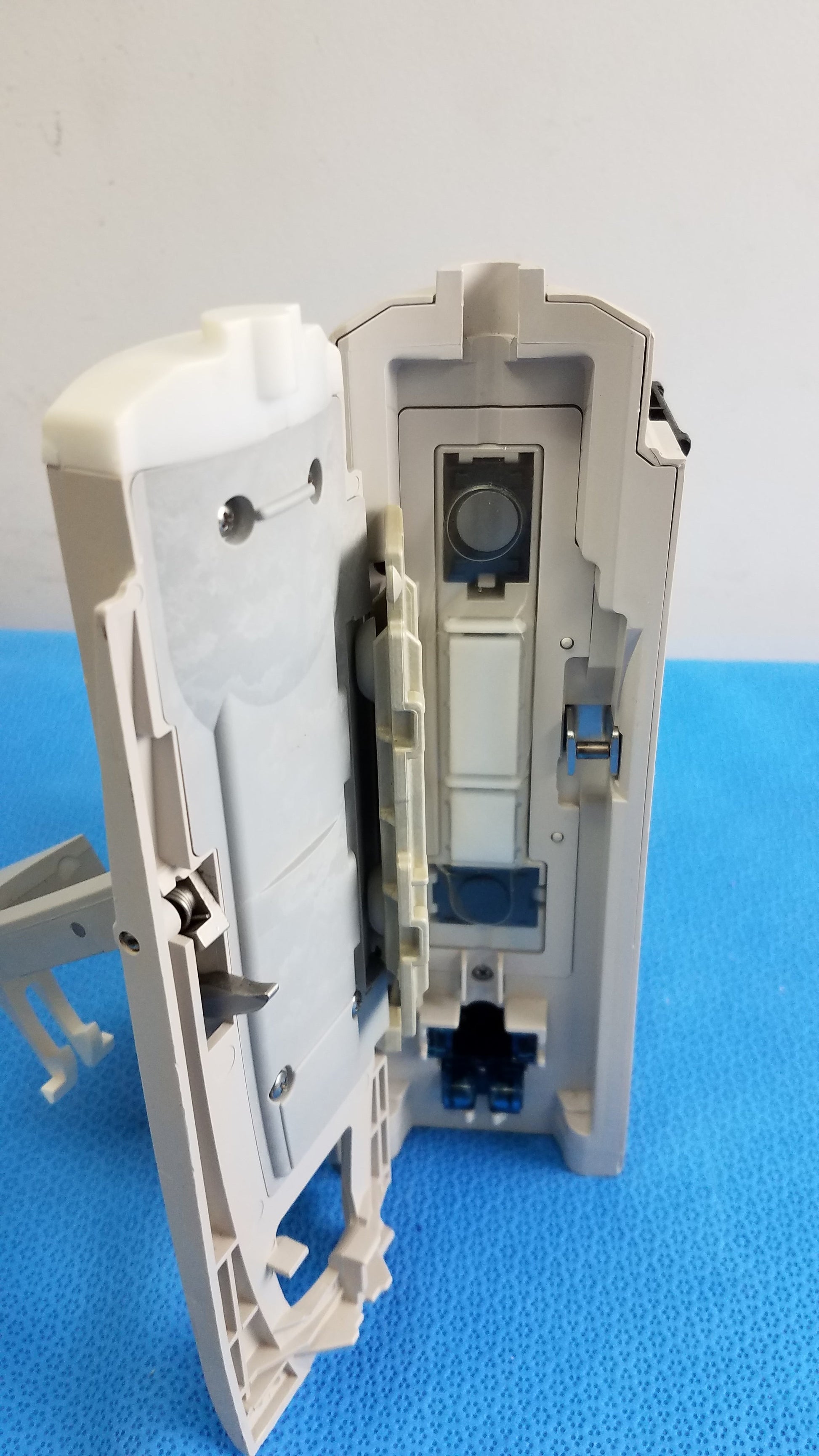 Alaris Module 8100 Maintenance