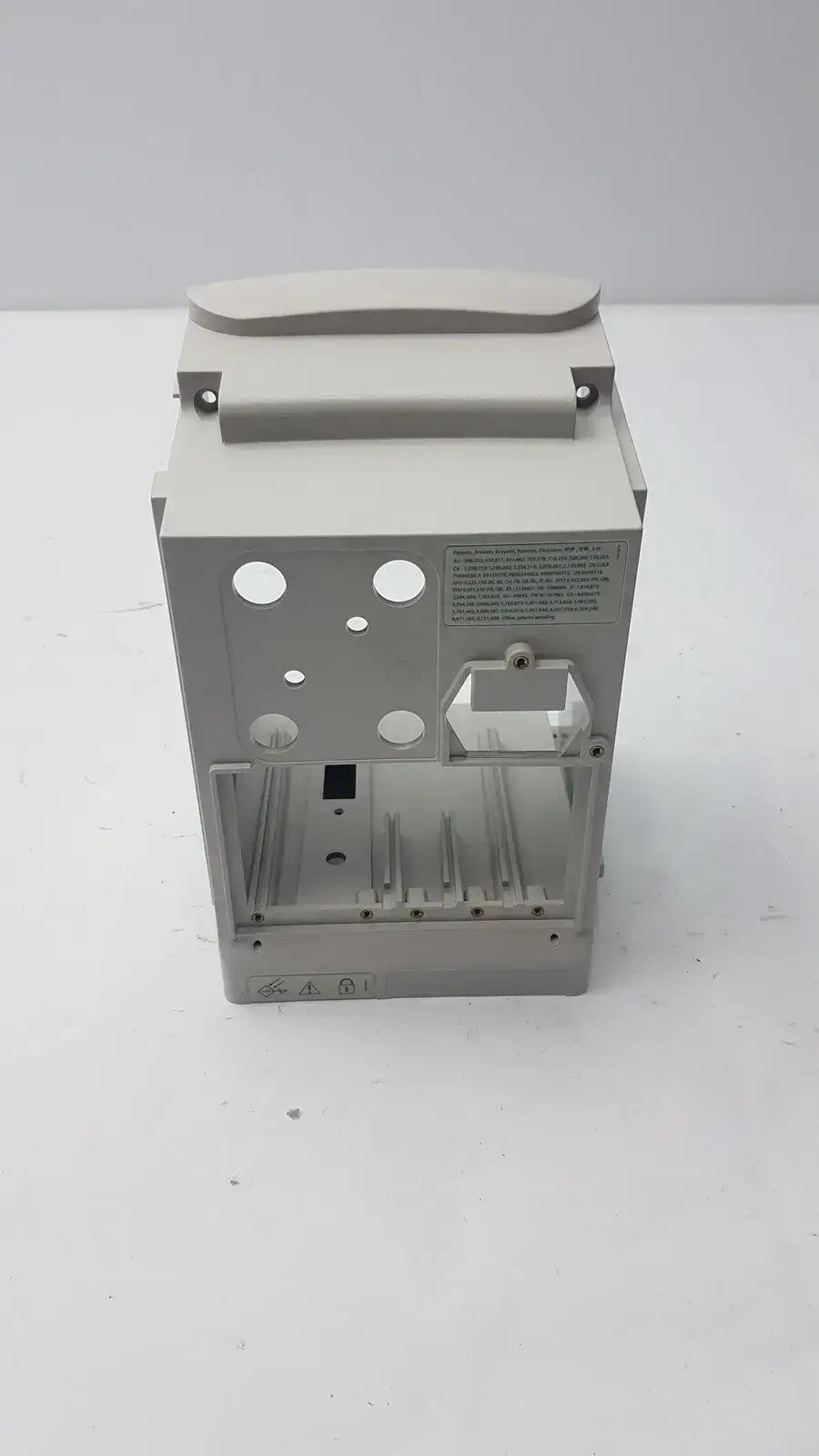 Alaris PC Model 8015 Monitor Body - Infusion Pump Part