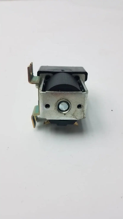 Albright SW82-129 DC Main Contactor 24V – Heavy Duty SPNO Solenoid Switch