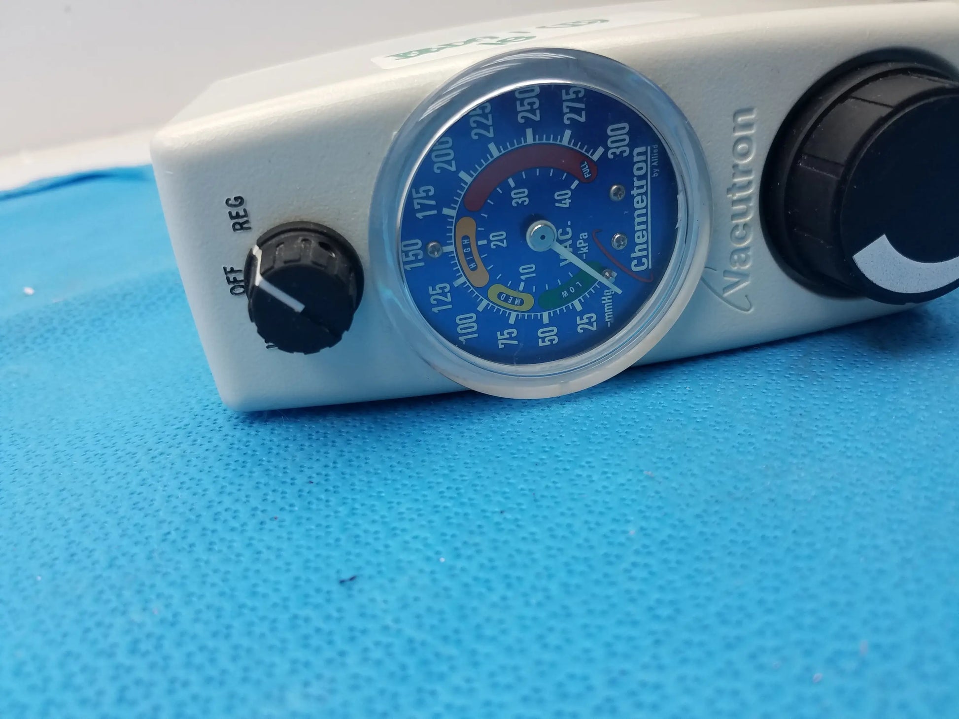 Allied Healthcare 22-15-1208 Vacutron Suction Regulator