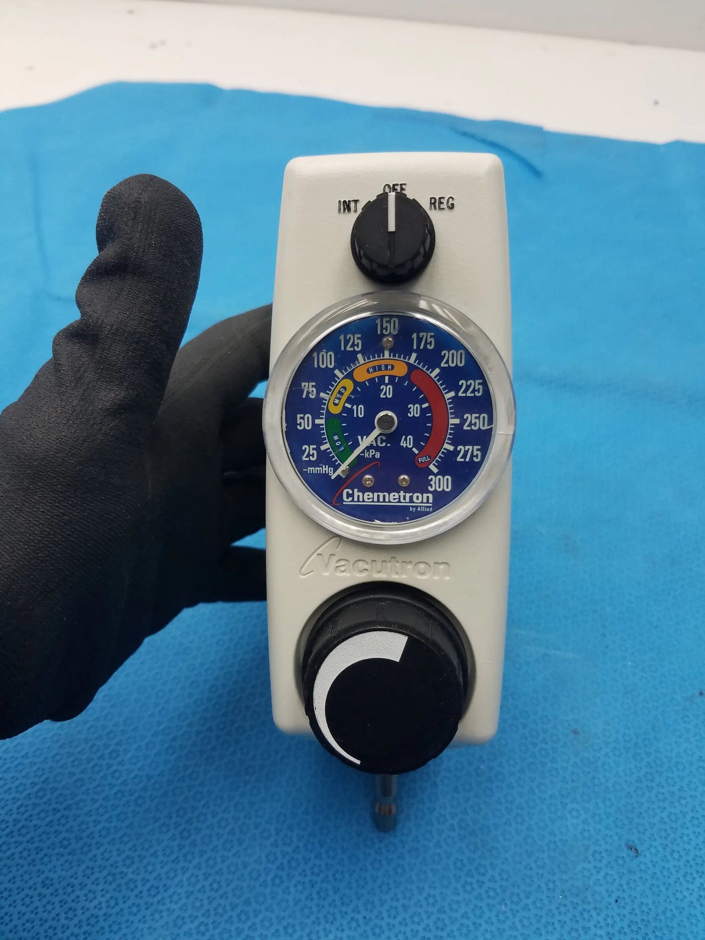 Allied Healthcare 22-15-1208 Vacutron Suction Regulator