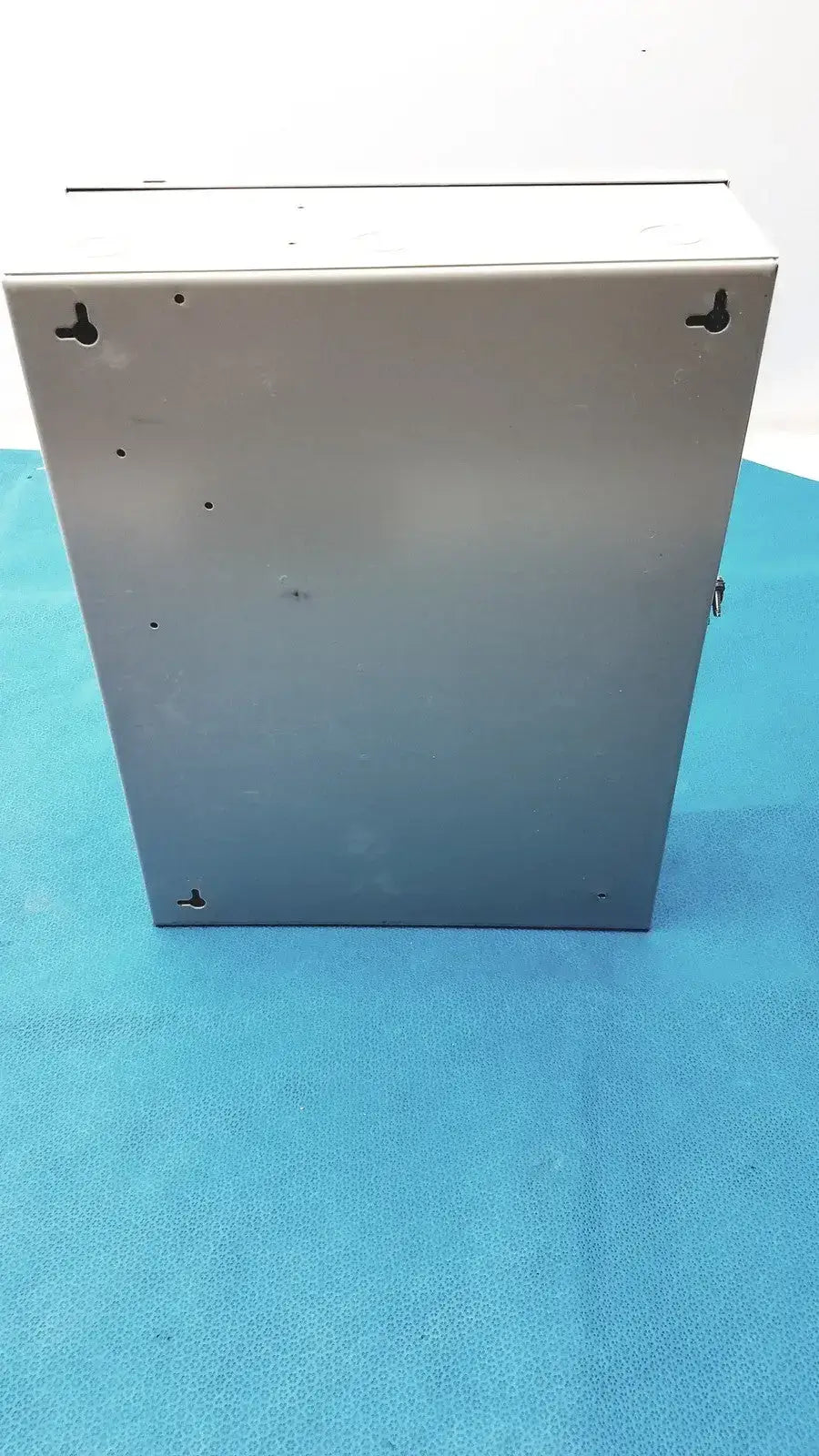 Altronix SMP7-CTX High Current Power Supply / Charger 12VDC/24VDC-No key