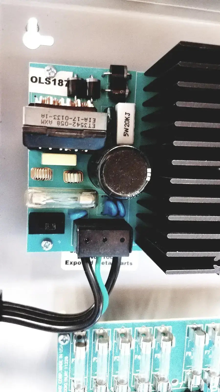 Altronix SMP7-CTX High Current Power Supply / Charger 12VDC/24VDC-No key