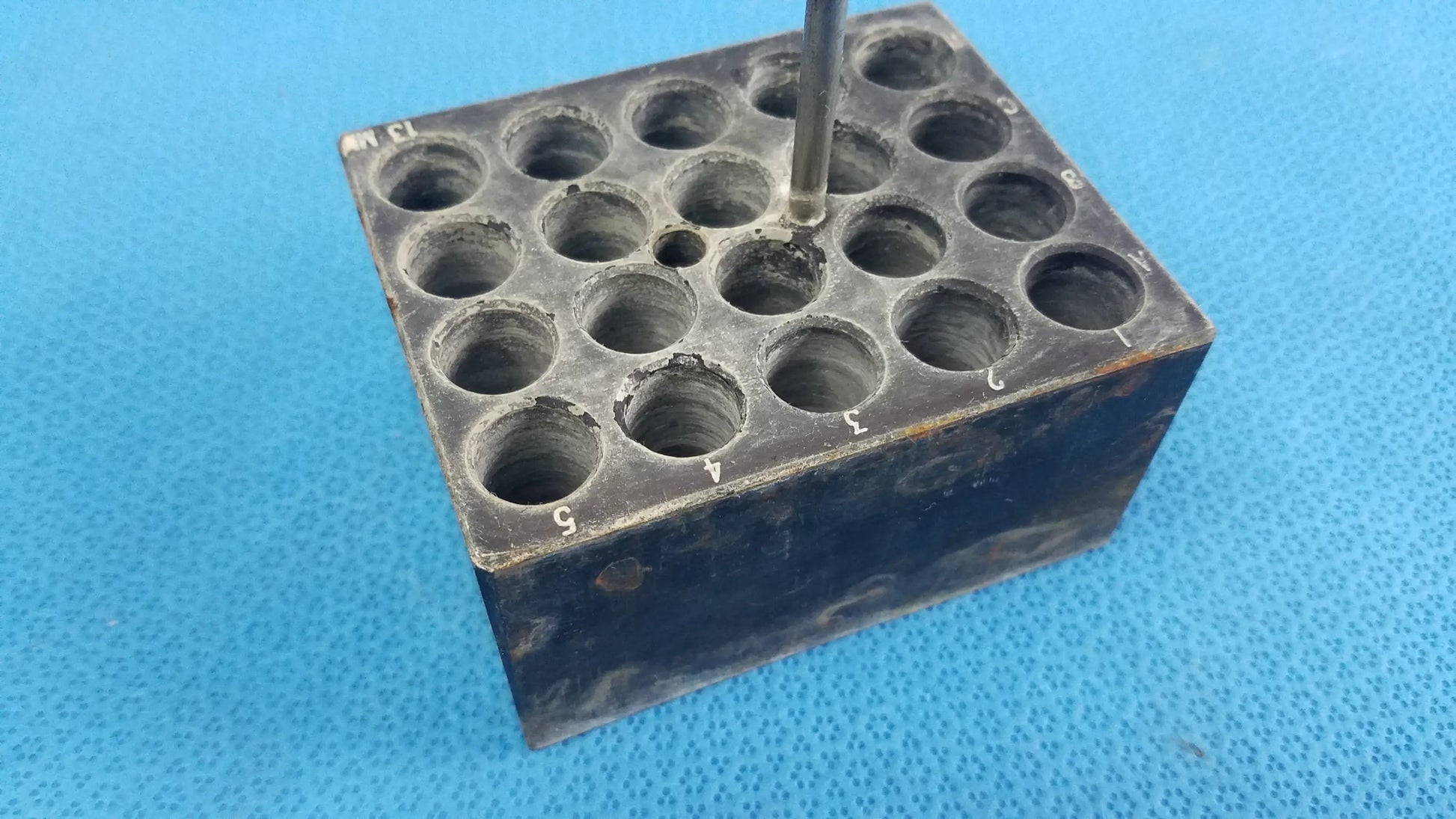 Aluminum 20-Place Dry Bath Heating Block for 13mm Test Tubes