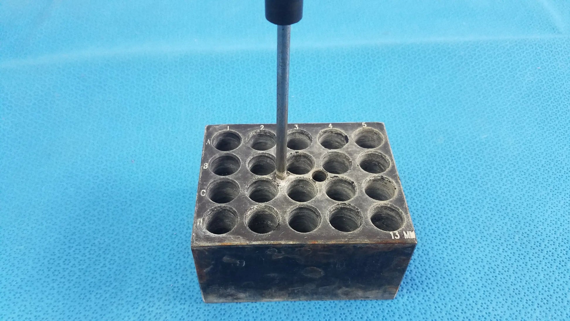 Aluminum 20-Place Dry Bath Heating Block for 13mm Test Tubes