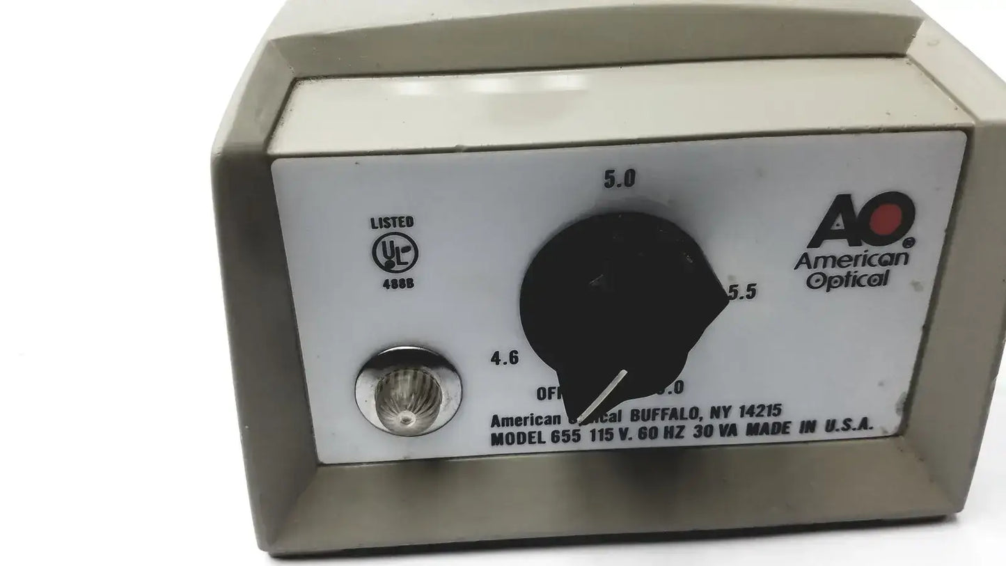 American Optical Model 655 115V 60HZ with Microscope Light Source Transformer