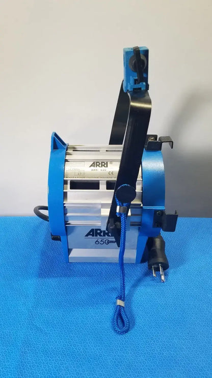 ARRI 650 Plus Tungsten Fresnel Light - 21567