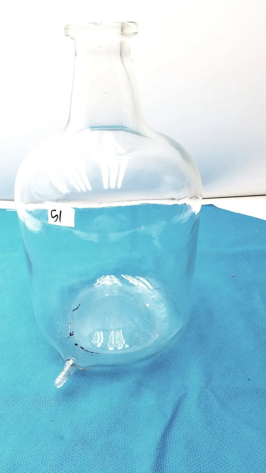 Autoclavable Glass Aspirator Bottle 2L (2000mL) with Side Tubulation - Laboratory