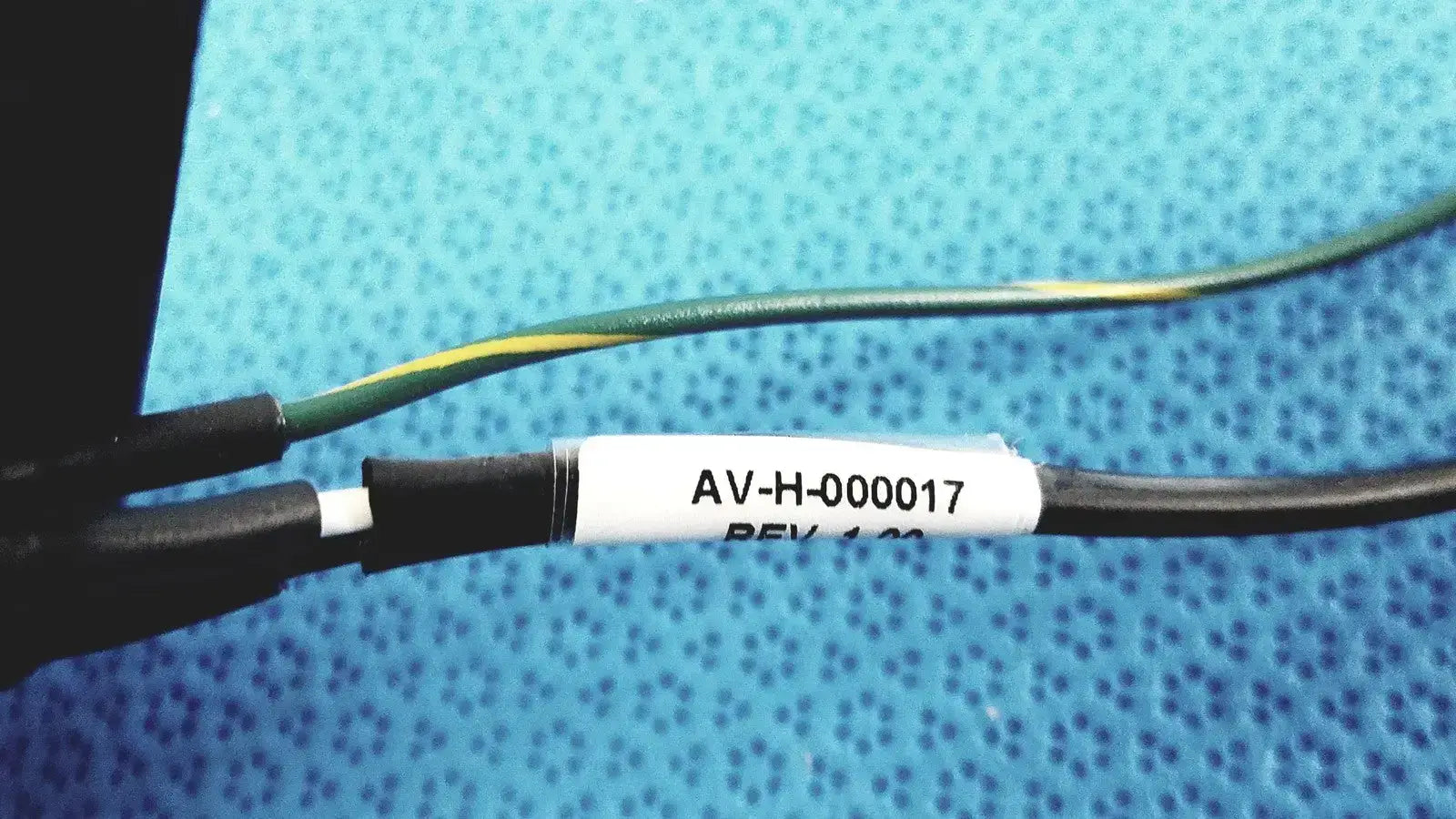AV-H-000017 Power Inlet Cable with Mounting Bracket REV 1.00 - Assembly