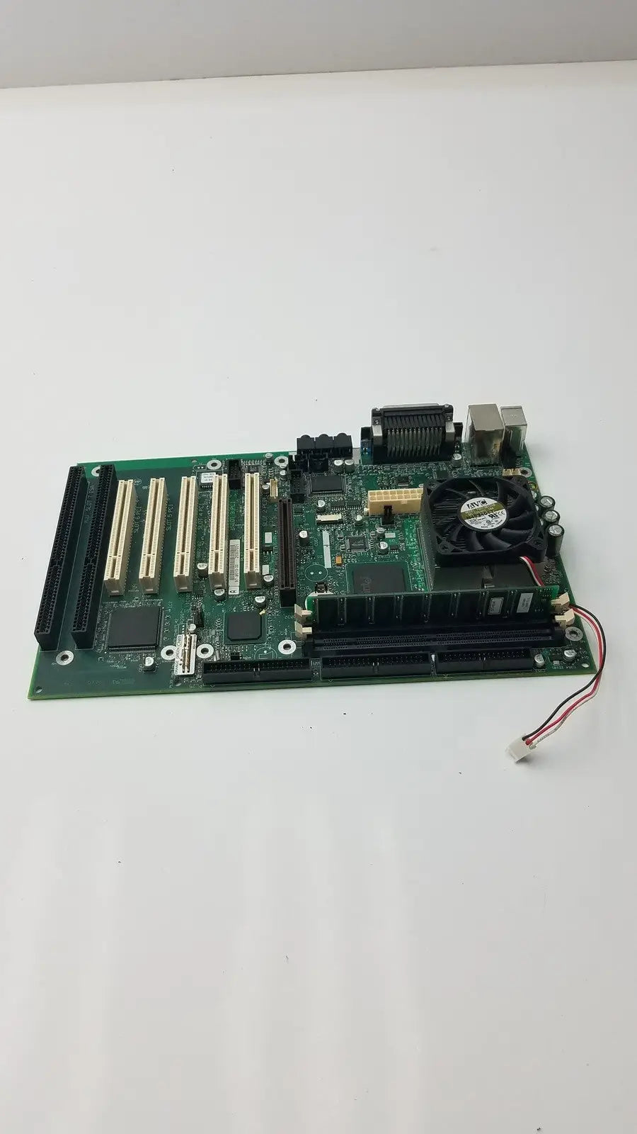 Axiomtek SBC 1000 With Intel 815 Chipset & MT16LSDT3264AG-12EE1 - Single Board Computer