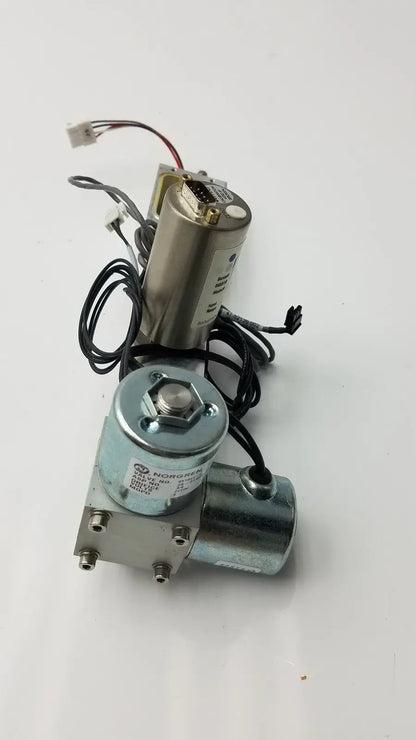 Baratron Pressure Transducer MKS 722A-25512 With Norgren Valve 6X1041-2