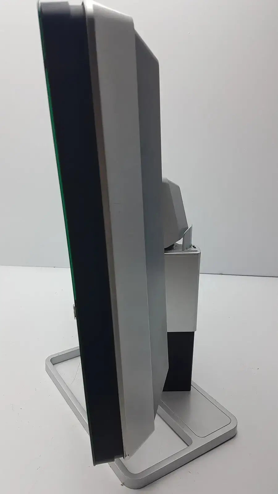 Barco MDCC-6230 6MP 30’’ Color LED General Radiology Display - Diagnostic Imaging