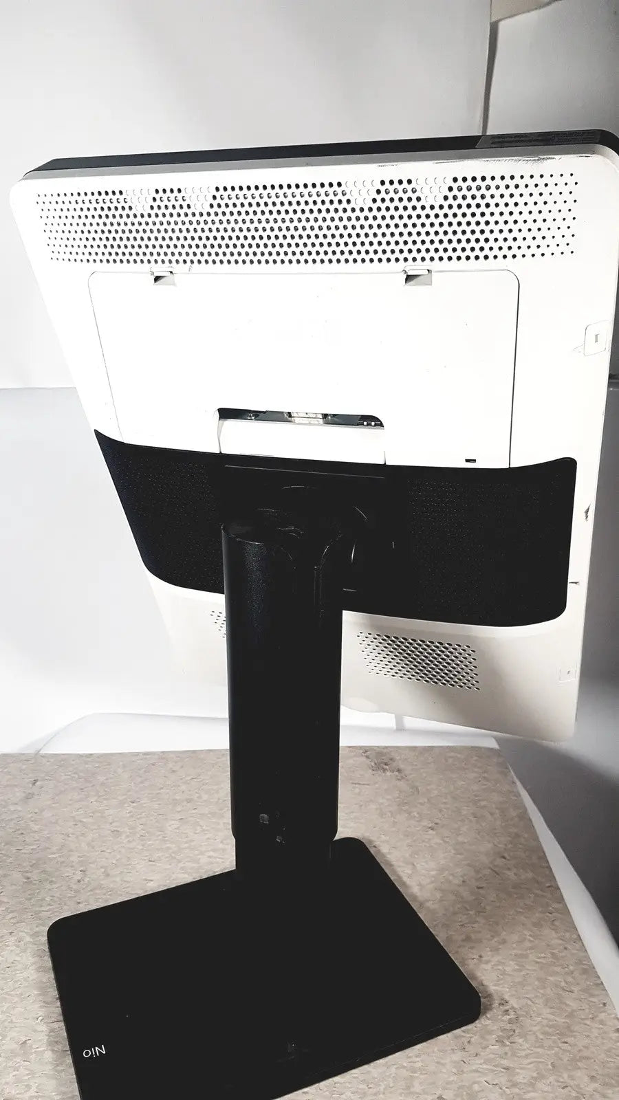 Barco Nio MDNC 3321 3MP 21’’ Color General Radiology Display (K9300323A)