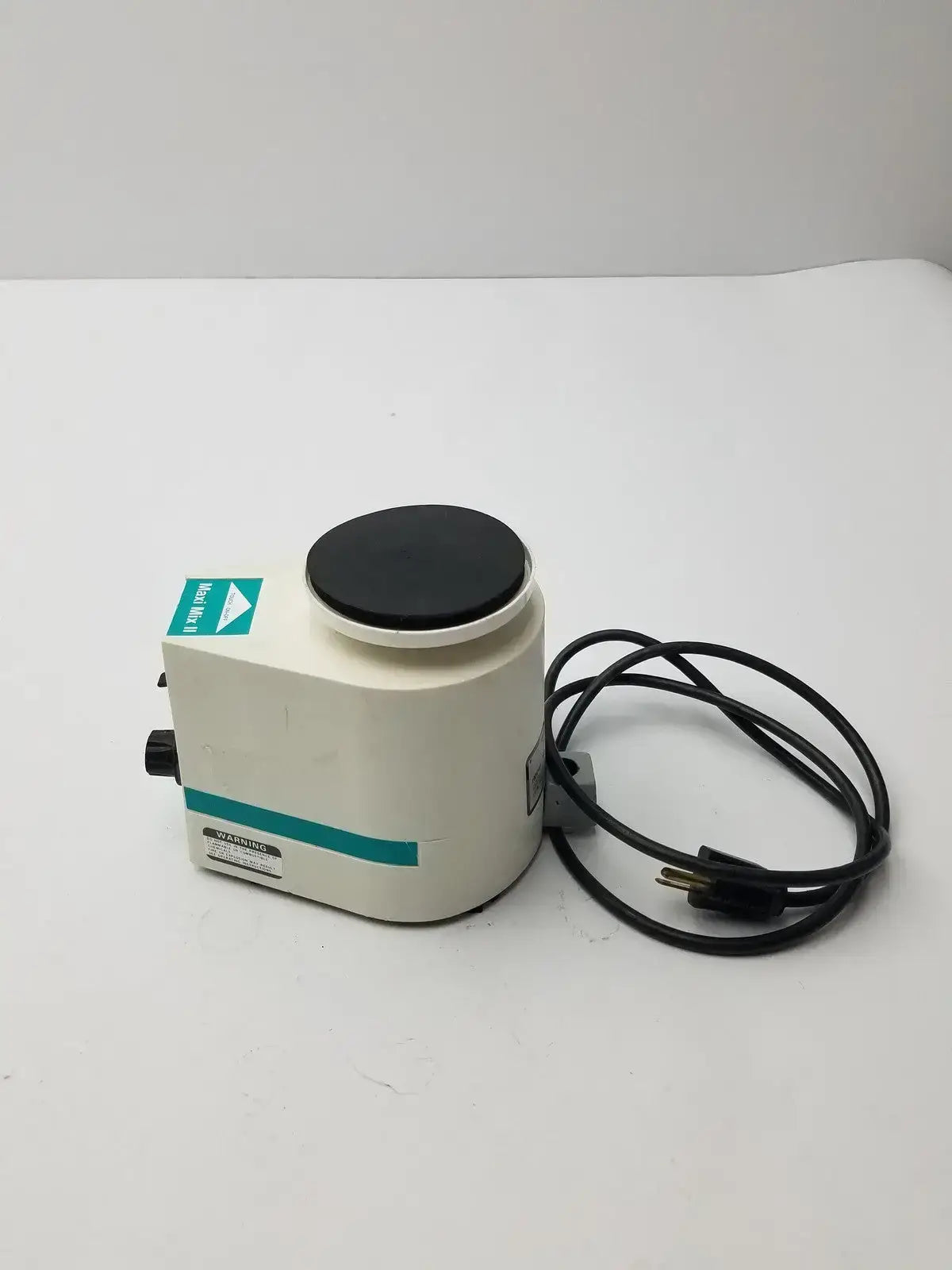 Barnstead Thermolyne Maxi Mix II Model M37515 - Vortex Mixer
