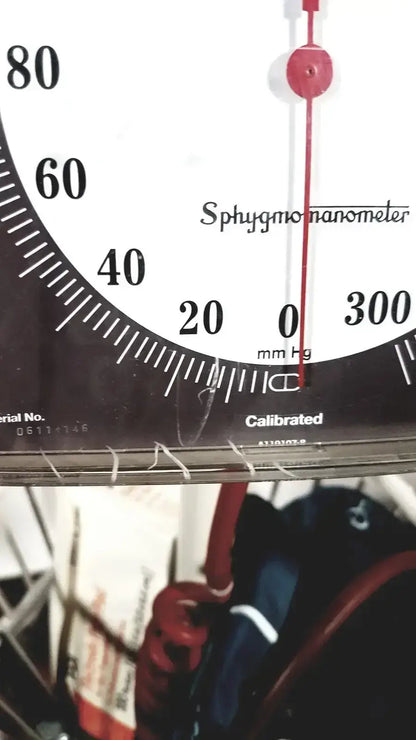 Baum Baumanometer Roll By Aneroid Sphygmomanometer Mobile Blood Pressure Unit