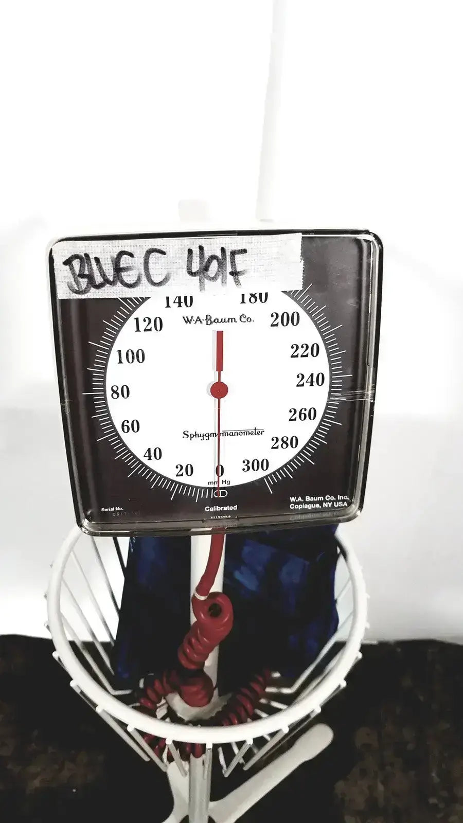 Baum Baumanometer Roll By Aneroid Sphygmomanometer Mobile BP Monitor Unit