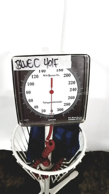Baum Baumanometer Roll By Aneroid Sphygmomanometer Mobile BP Monitor Unit