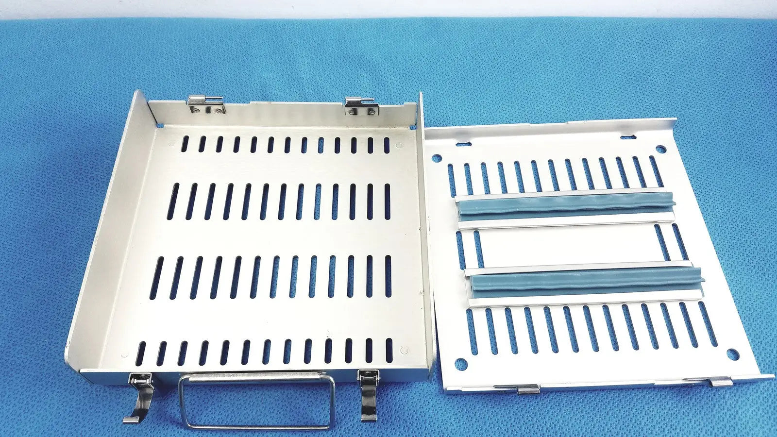 Bausch And Lomb Storz E7416-1 Sterilization Tray Case