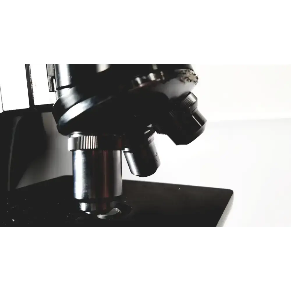 Bausch & Lomb Optical Co. Microscope in Wood Eimer