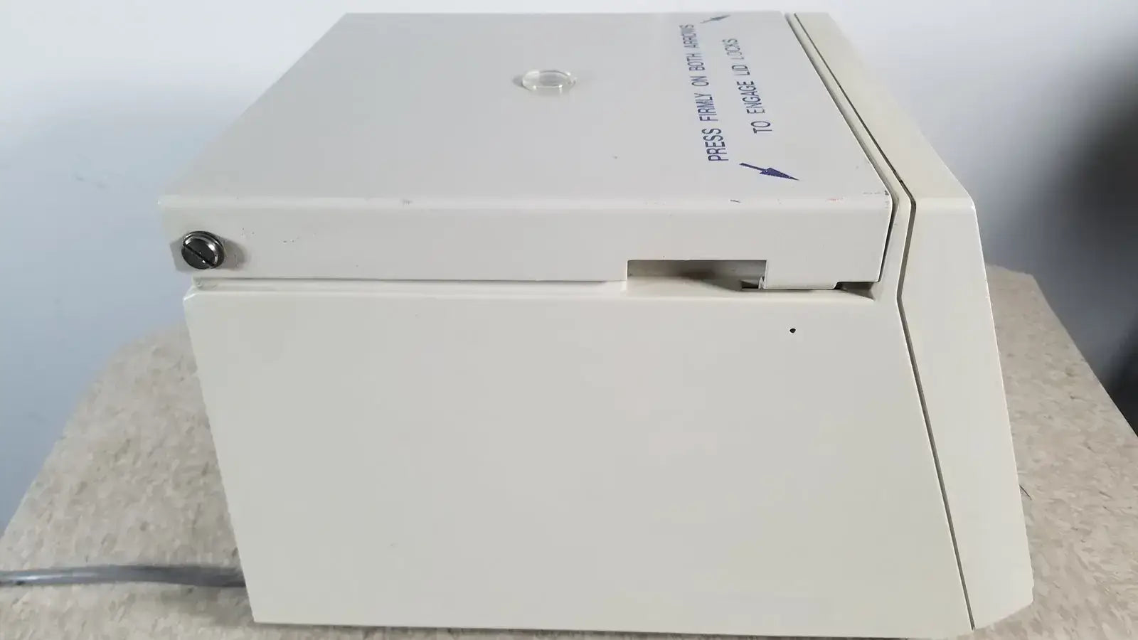 Baxter Heraeus Haemofuge Model 75003522 - Laboratory Centrifuge