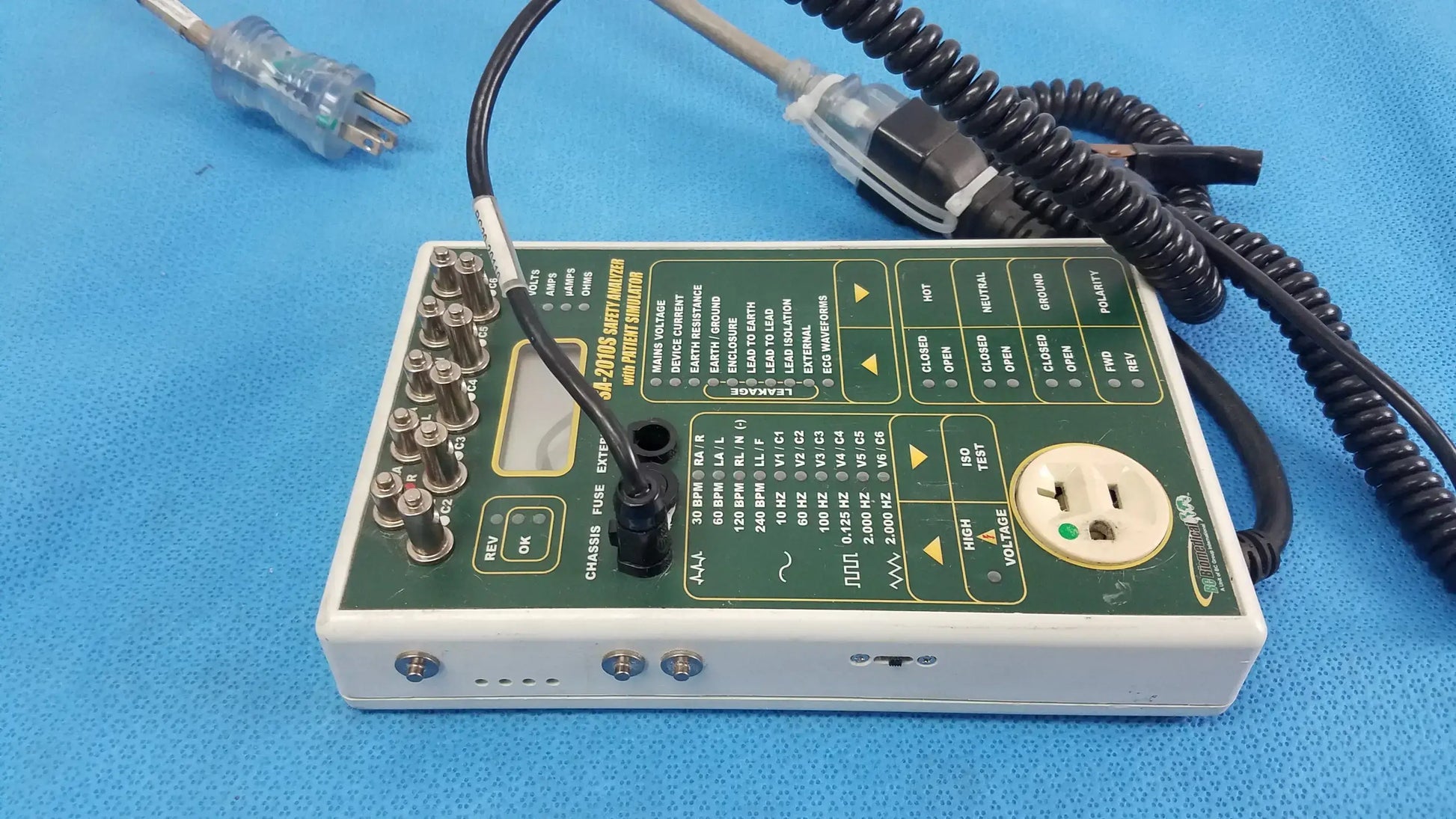 BC Biomedical SA-2010S Safety Analyzer With Patient Simulator and Chassis Cable