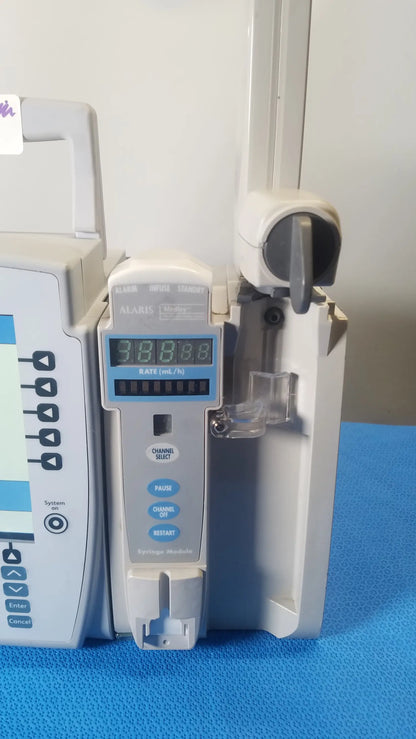 Bd alaris 8015 pc pump with 2x 8100 modules white modular infusion medical equipment with digital display and labeled buttons