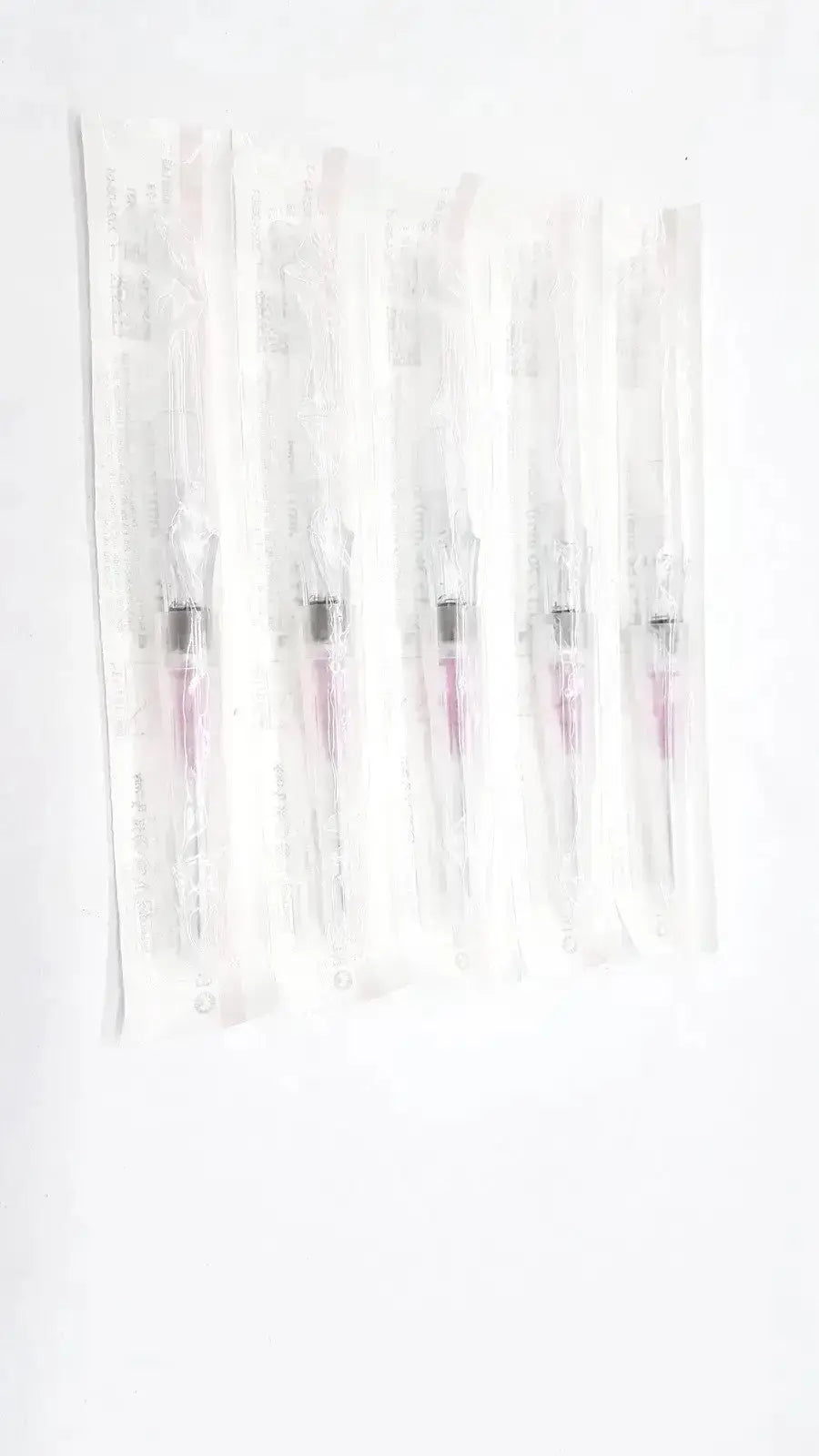 Five sterile bd insyte 20 g x 1.16 in syringes with metallic plungers in clear plastic packaging for safe medical use