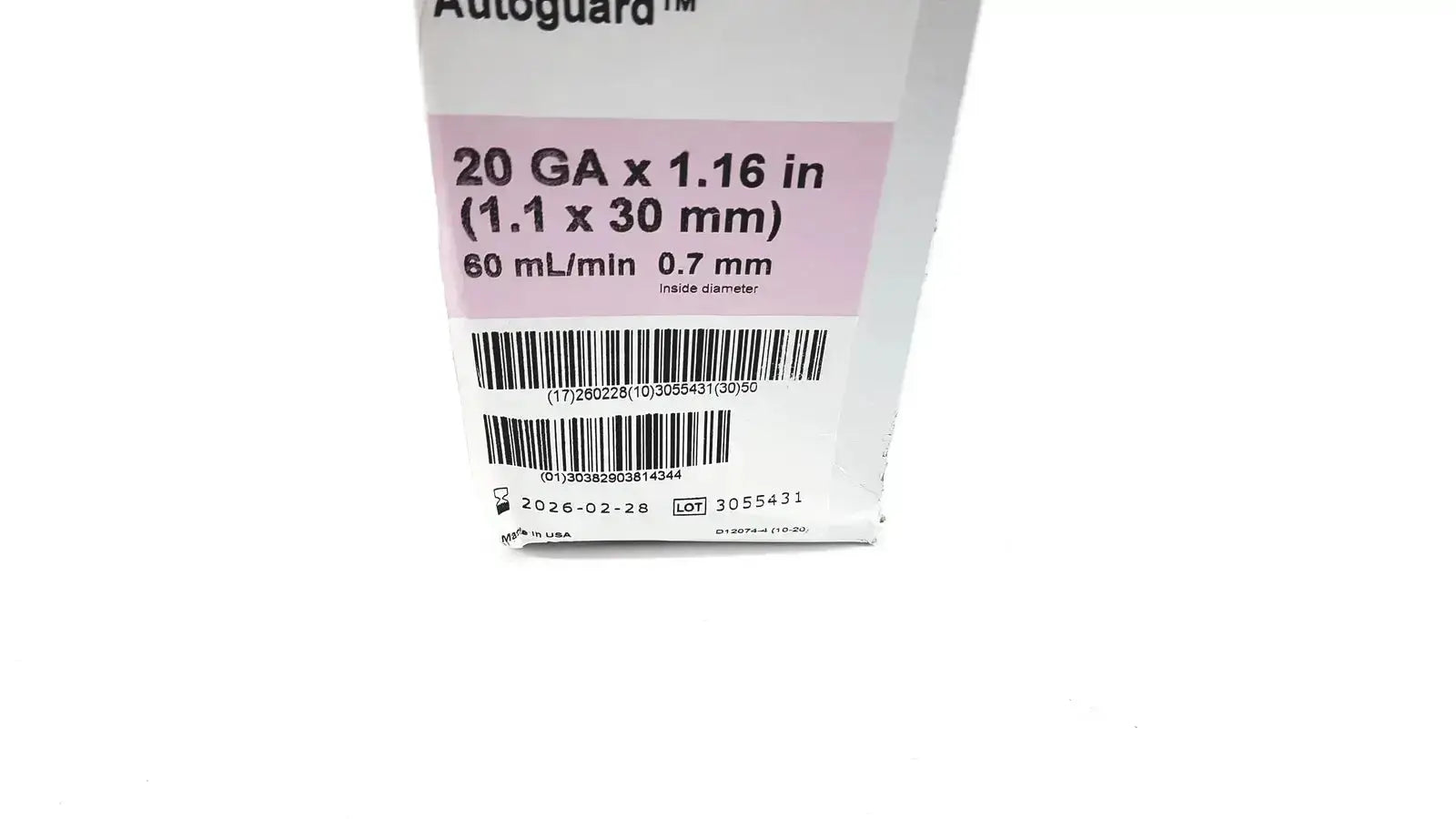 White cardboard box with pink label for BD insyte autoguard 20 G x 1.16 in used medical equipment for sale