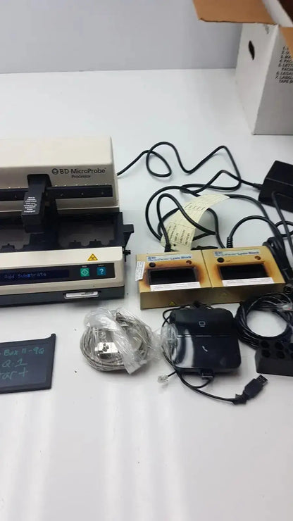 Beige and black bd microprobe processor with digital display and 2 alysis block for hospital surplus use