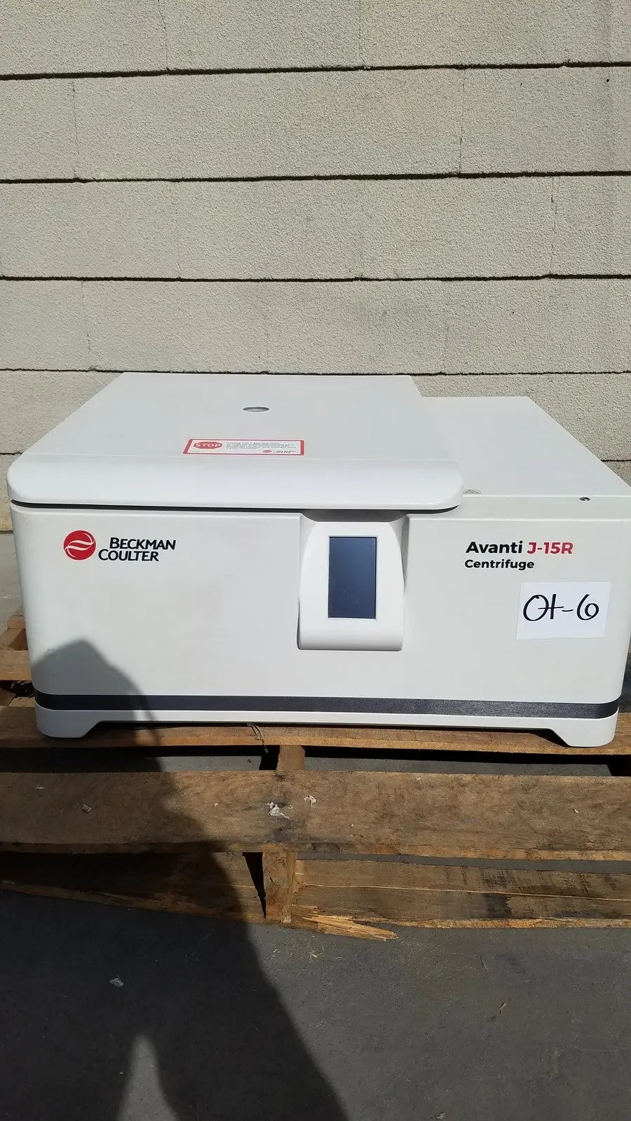 Beckman Coulter Avanti J-15R Refrigerated Centrifuge