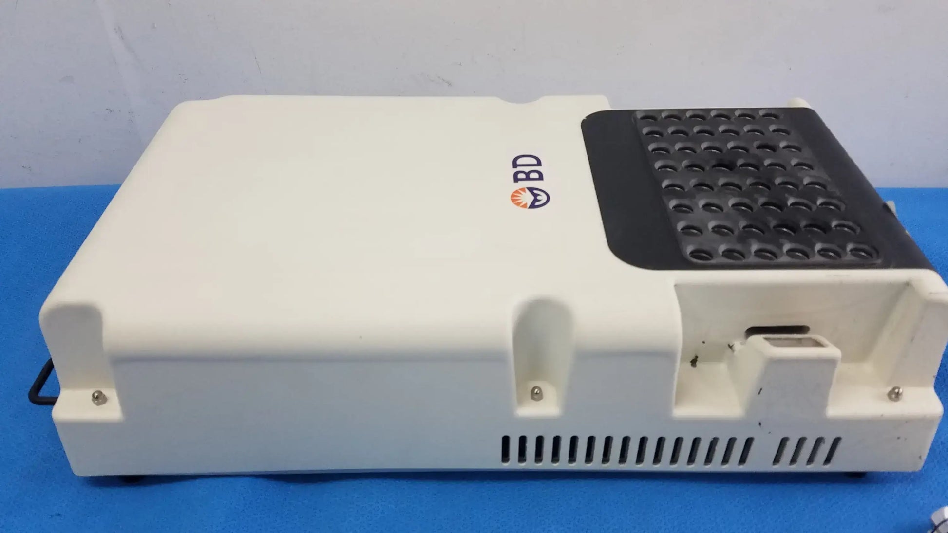 Becton Dickinson & Company BD Prewarm Heater Ref 442950