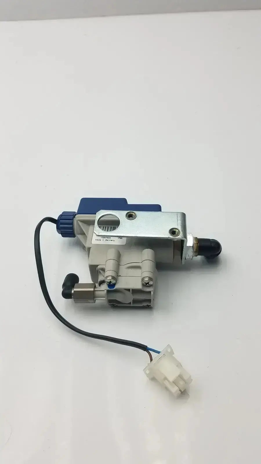 Silver and blue hydraulic condensate controller ka10lc0a0 with black wiring and white connector for precise control
