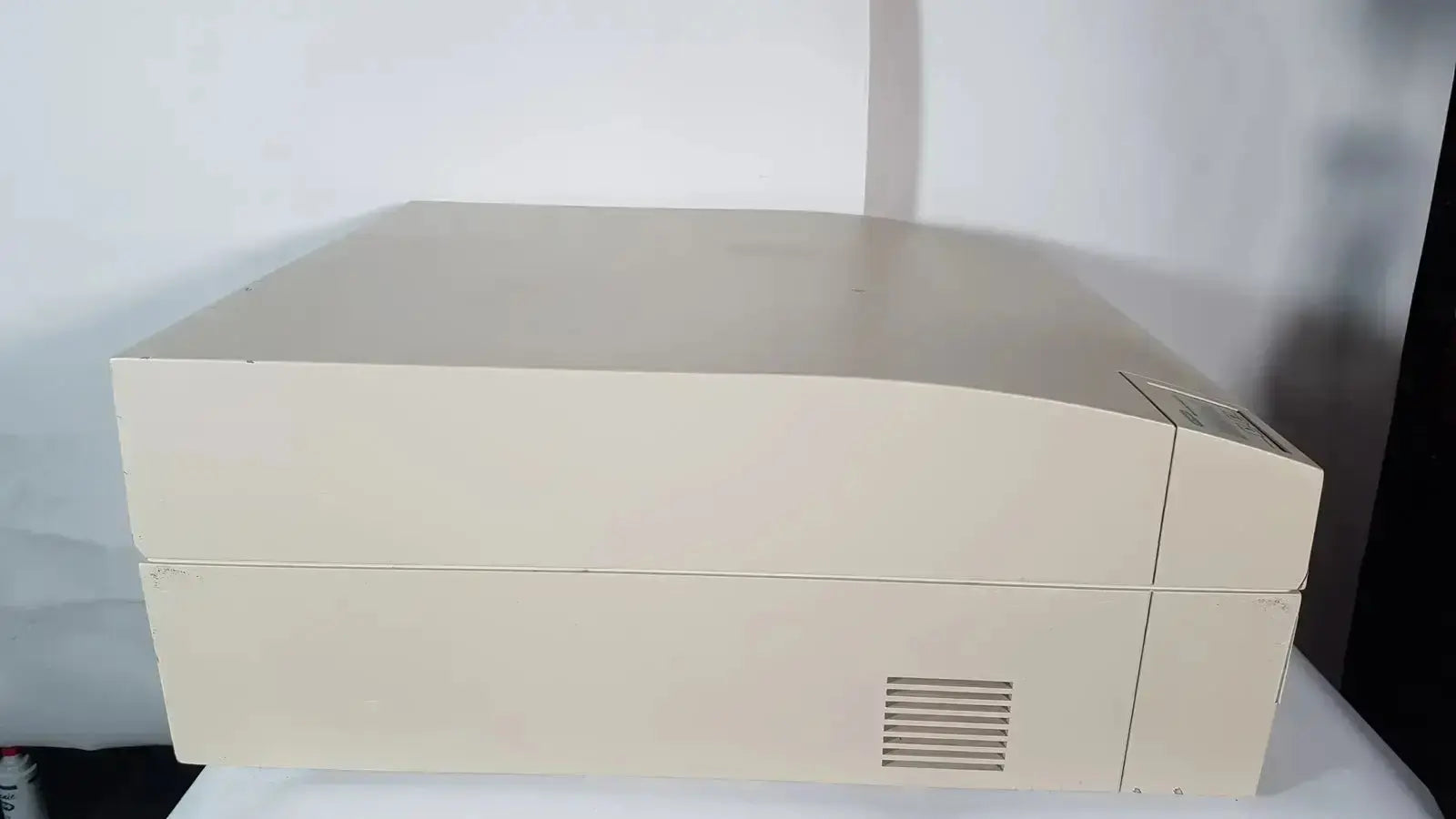 Beige plastic bio rad molecular imager fx desktop printer with rectangular design and vented side panel