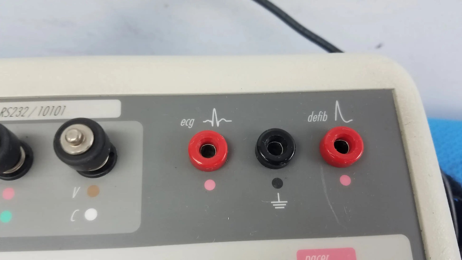 Bio-Tek QED-6 Defibrillator Analyzer