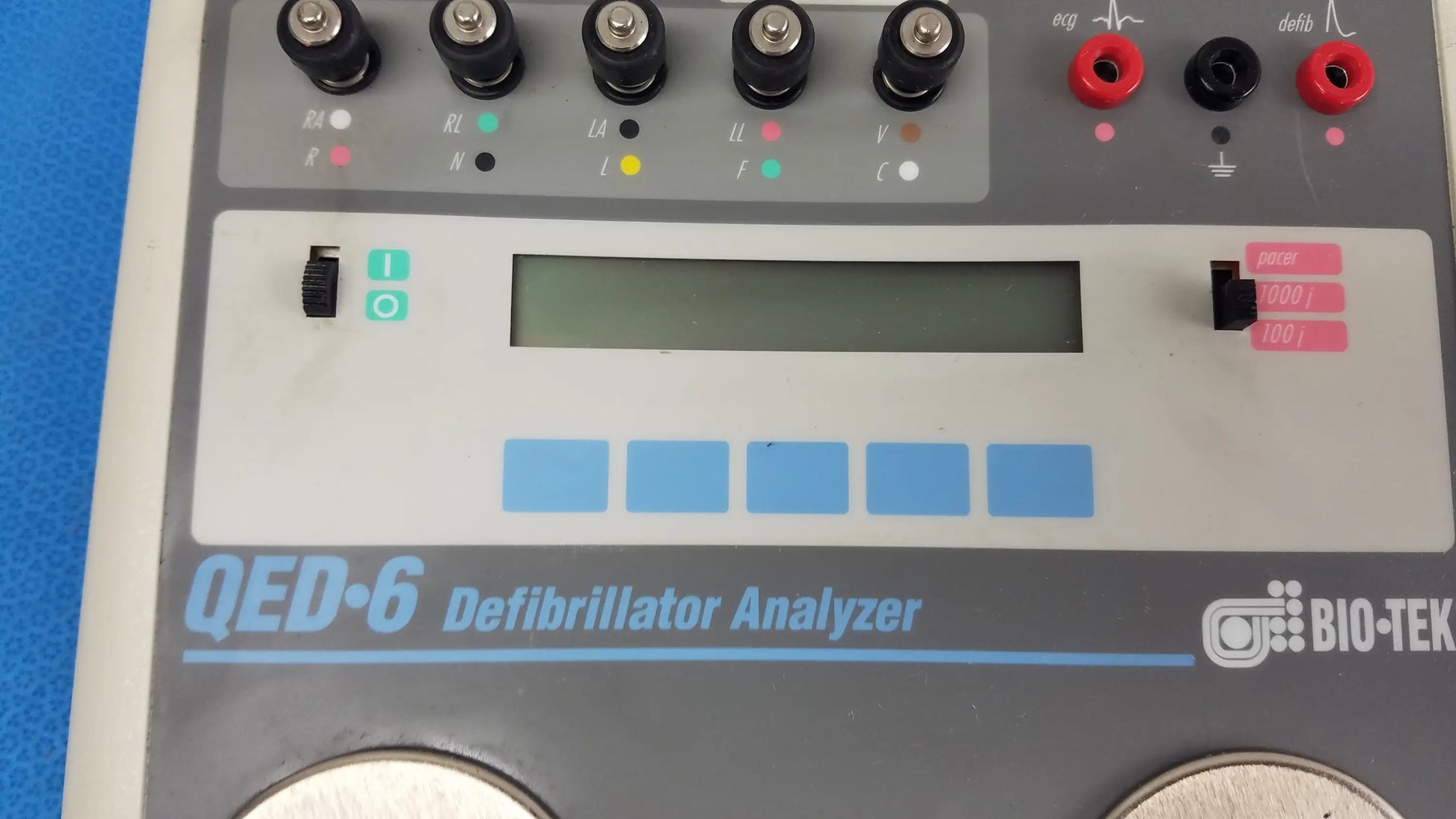 Bio-Tek QED-6 Defibrillator Analyzer